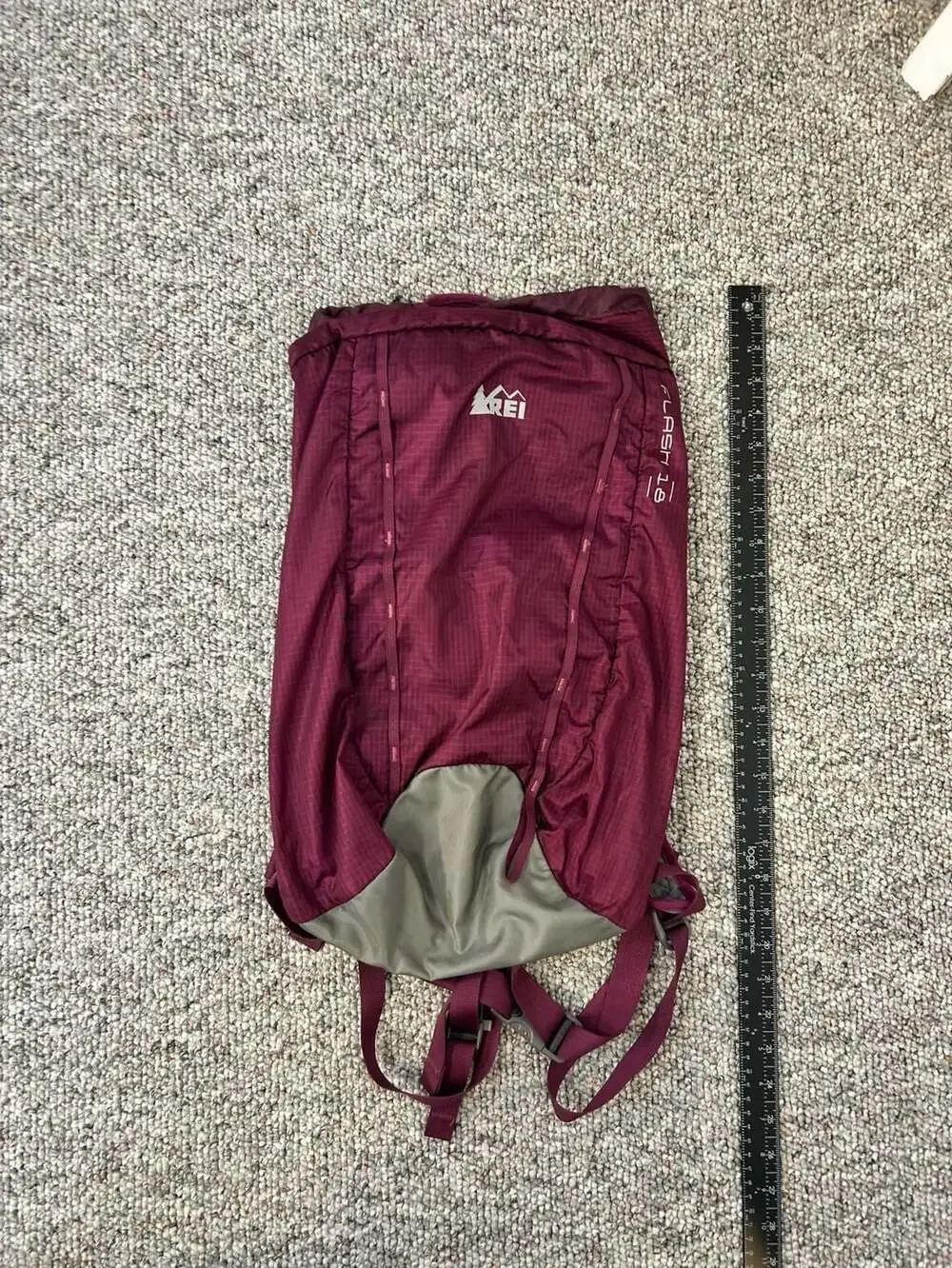 REI Flash 18 Ripstop Hiking Daypack Backpack Burgundy Plum